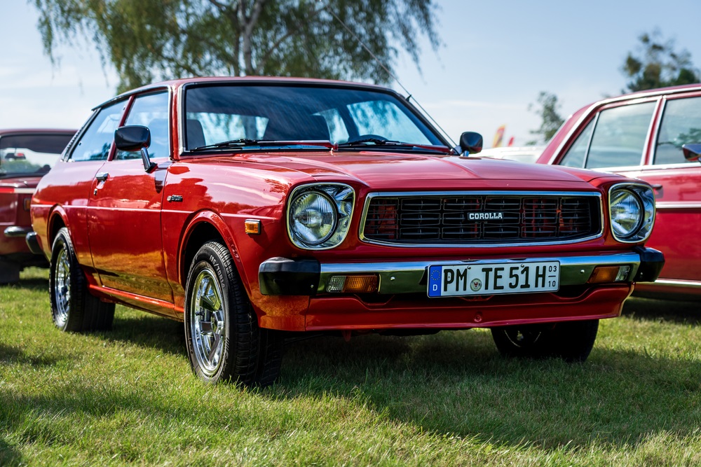 toyota corolla old